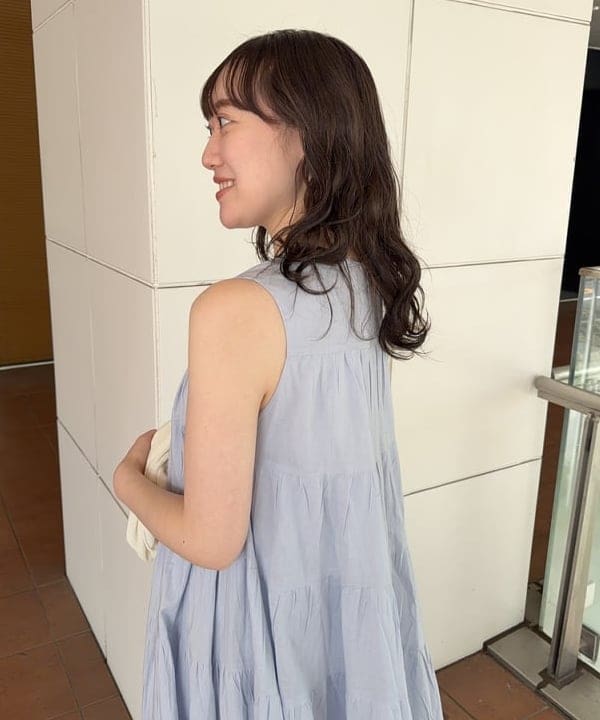 大浦 栞さんの「BEAMS WOMEN｜【別注】MARIHA / ミューズのワンピース ショート ソリッド」を使ったコーディネート