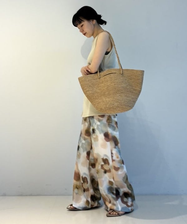 SAKAIさんの「BEAMS WOMEN｜スリット ノースリーブ チュニック」を使ったコーディネート
