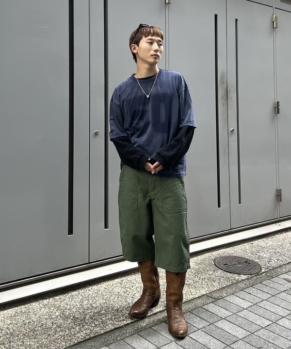 照田 拓史さんの「BEAMS WOMEN｜フェード ナンバリング Tシャツ【ワイドショートフィット】」を使ったコーディネート