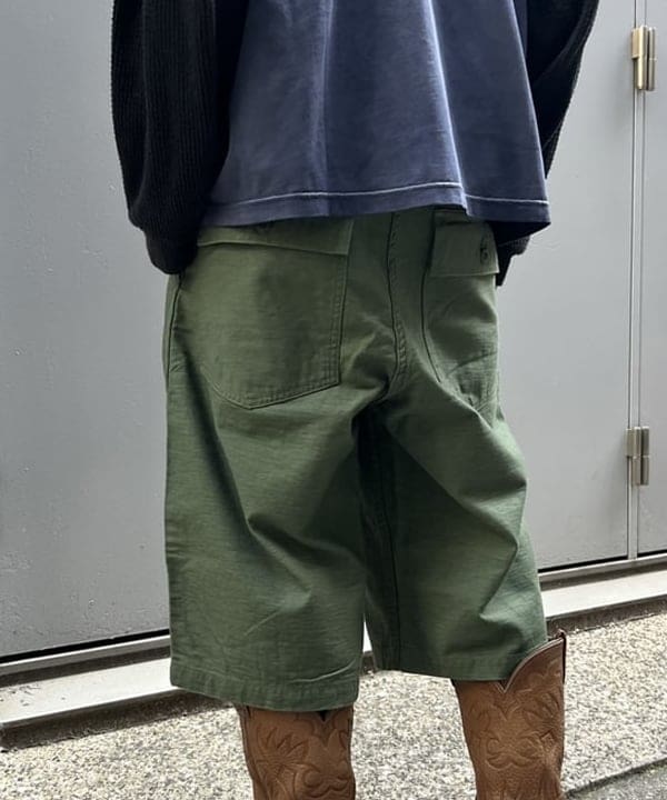 照田 拓史さんの「BEAMS WOMEN｜フェード ナンバリング Tシャツ【ワイドショートフィット】」を使ったコーディネート