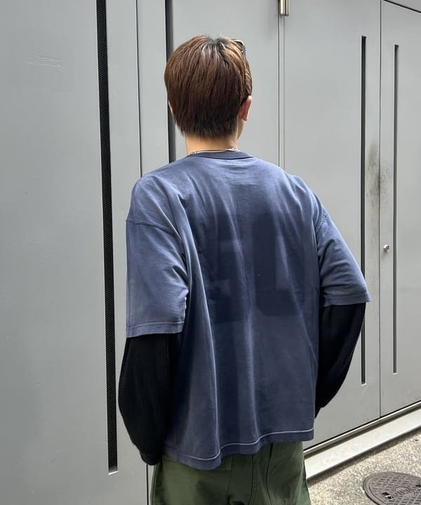 照田 拓史さんの「BEAMS WOMEN｜フェード ナンバリング Tシャツ【ワイドショートフィット】」を使ったコーディネート