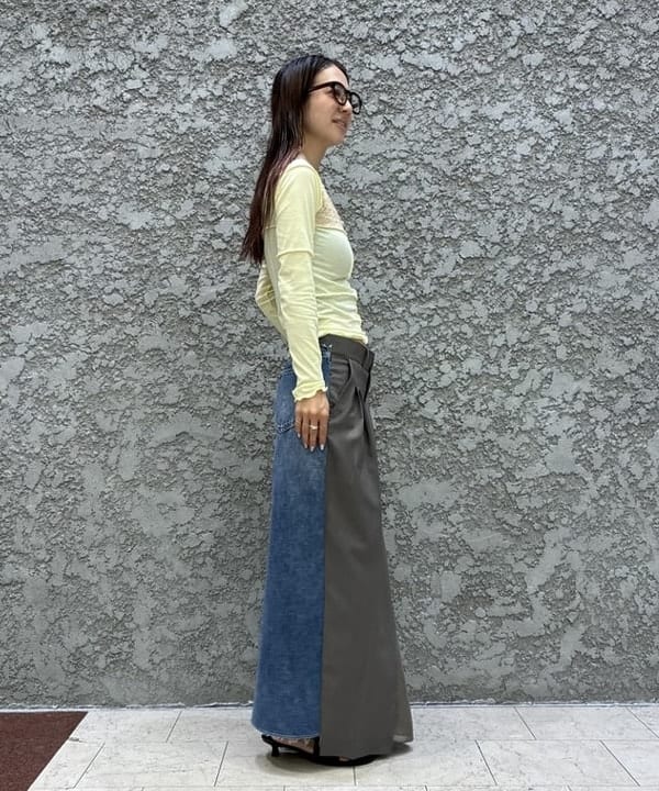 ササキさんの「BEAMS WOMEN｜【別注】LE VERNIS / トゥリング サンダル」を使ったコーディネート
