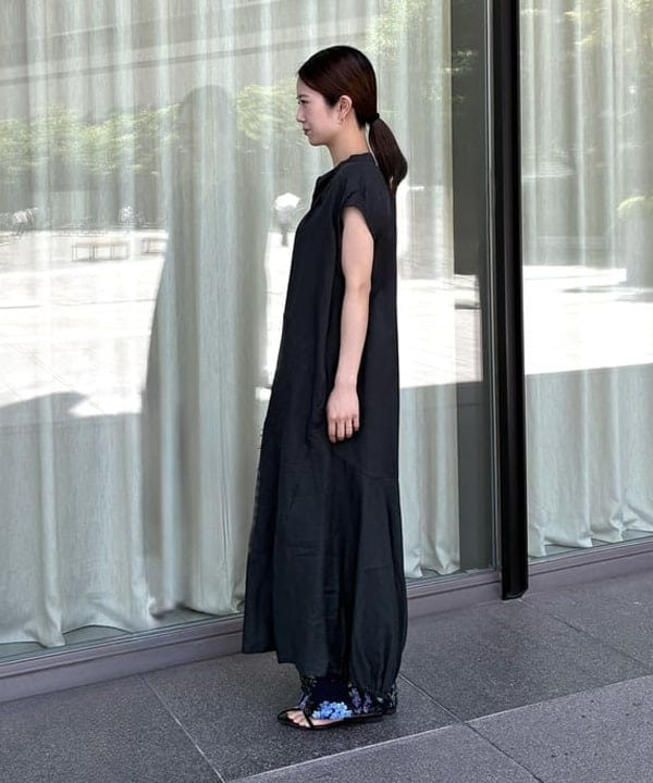 蒲原 捺美さんの「BEAMS WOMEN｜TICCA / リネン フレンチスリーブ バルーン ワンピース」を使ったコーディネート