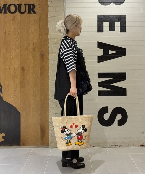 ando naoさんの「BEAMS WOMEN｜Disney アバカ トートバッグ」を使ったコーディネート