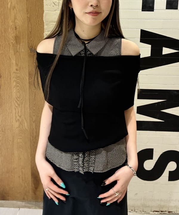 江口 息吹さんの「BEAMS WOMEN｜サッカー チェック フリル ノースリーブ」を使ったコーディネート