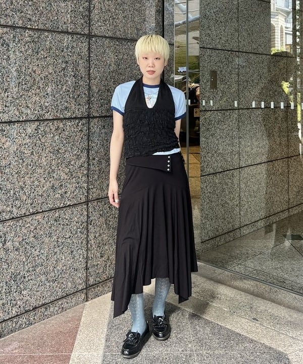 あさひさんの「BEAMS WOMEN｜シャーリング ホルターネック」を使ったコーディネート