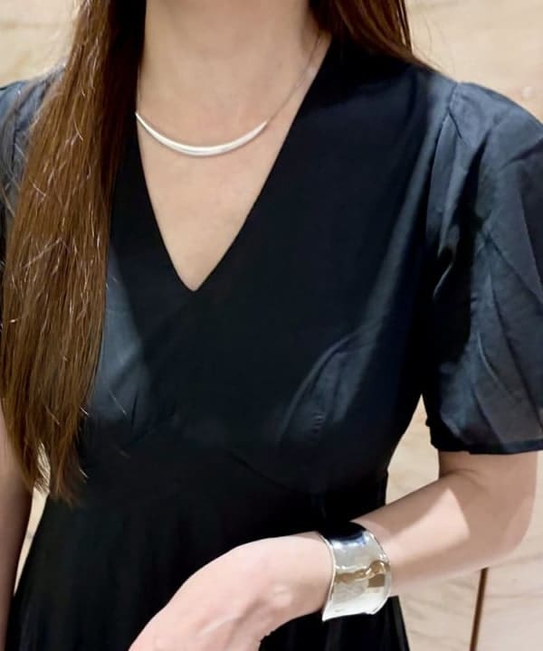 関 桂子さんの「BEAMS WOMEN｜【別注】MARIHA / せせらぎのワンピース ソリッド」を使ったコーディネート