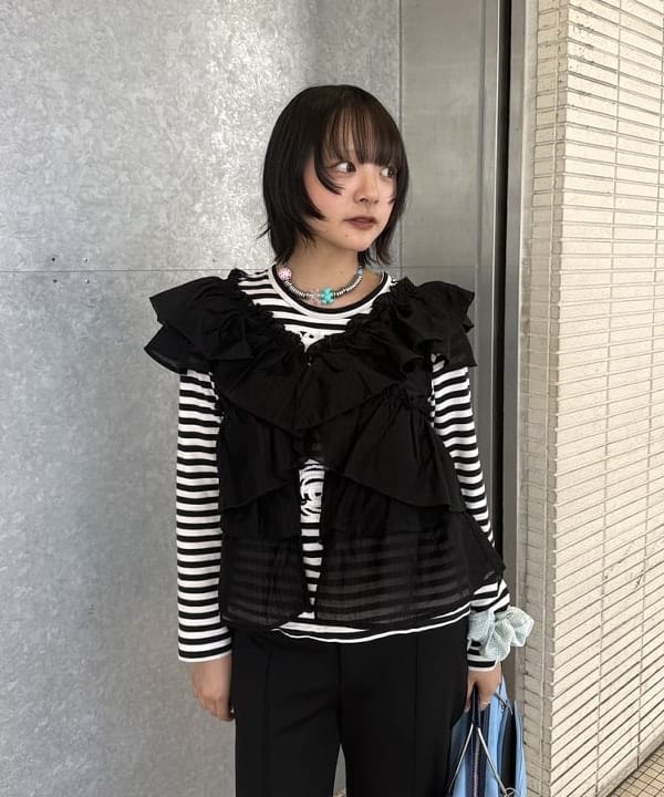 うららさんの「BEAMS WOMEN｜ラッフル ティアード Vネック フレンチスリーブ」を使ったコーディネート
