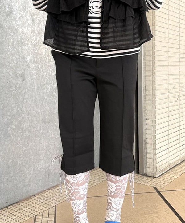 うららさんの「BEAMS WOMEN｜ラッフル ティアード Vネック フレンチスリーブ」を使ったコーディネート