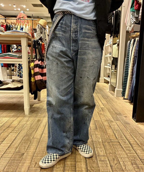 サイトウ　トモミさんの「BEAMS WOMEN｜【別注】Lee &times; maturely / ヴィンテージ ペインター パンツ」を使ったコーディネート