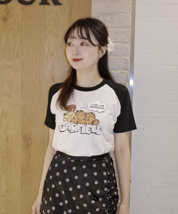 Joさんの「BEAMS WOMEN｜GARFIELD / ショート スリーブ Tシャツ」を使ったコーディネート