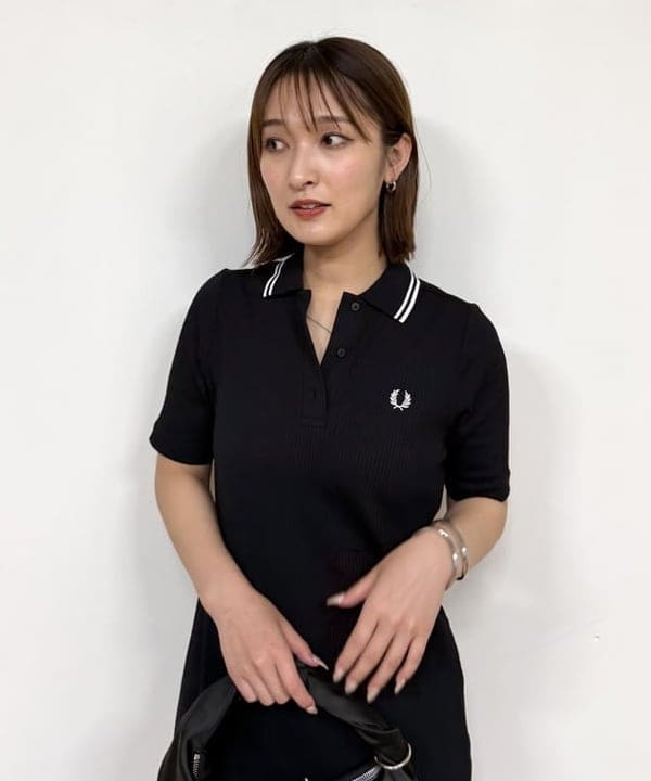松本 佳菜子さんの「BEAMS WOMEN｜サテン ホーボ ーバッグ」を使ったコーディネート
