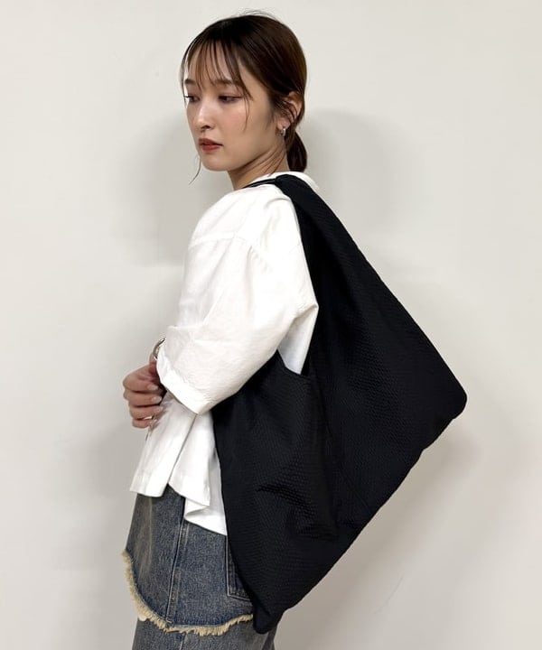 松本 佳菜子さんの「BEAMS WOMEN｜デニムスカート レイヤード パンツ」を使ったコーディネート
