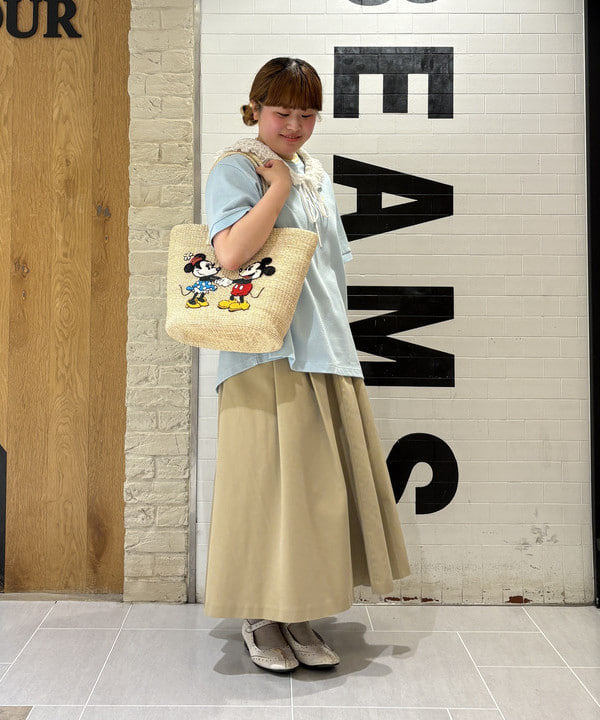 大石彩可さんの「BEAMS WOMEN｜【別注】FRED PERRY / リラックスド ピケ Tシャツ」を使ったコーディネート