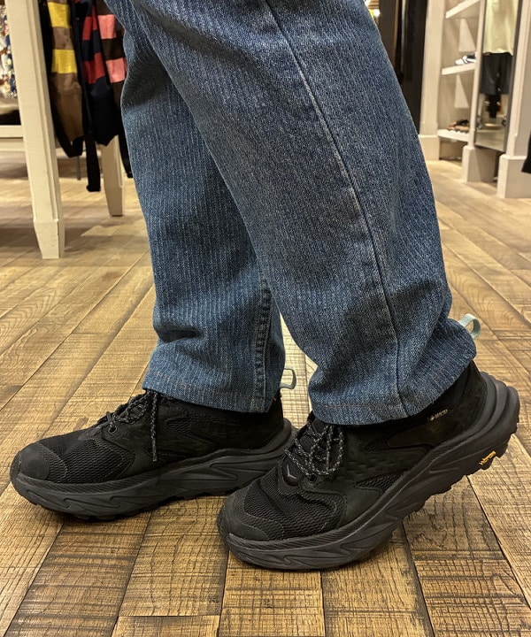 たぐみさんの「BEAMS WOMEN｜HOKA / BONDI 9」を使ったコーディネート