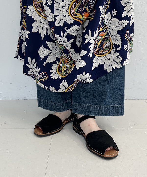 清水 彩乃さんの「BEAMS WOMEN｜【別注】BUZZ RICKSON'S / USN デニム トラウザーズ」を使ったコーディネート