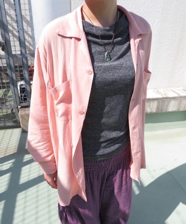 森川 夏衣さんの「BEAMS WOMEN｜STYLE EYES / PLAIN LONG SLEEVED SHIRT」を使ったコーディネート