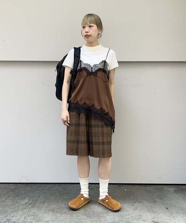 小何