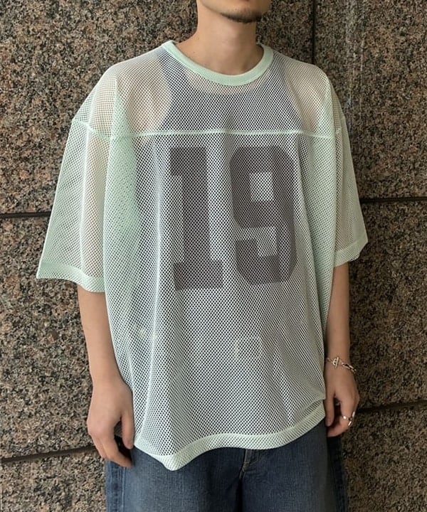 森田 倫太郎さんの「BEAMS WOMEN｜メッシュ プリント Tシャツ【ワイドショートフィット】」を使ったコーディネート