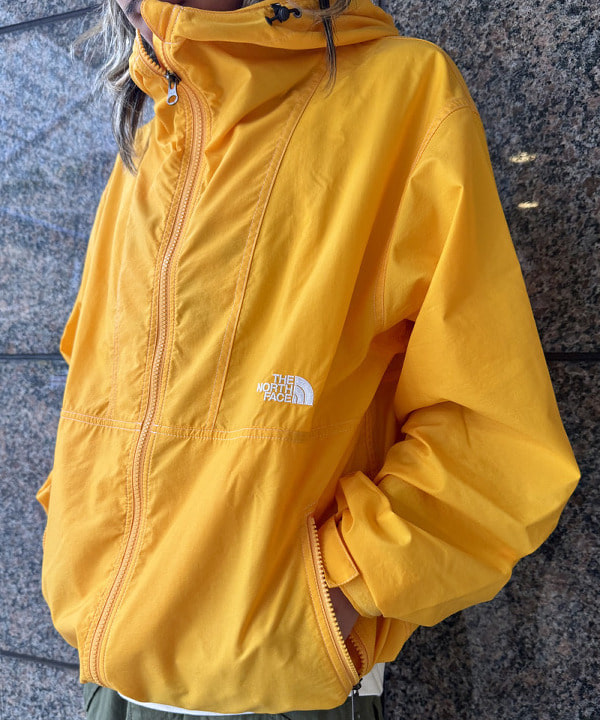 Ryohei Takataさんの「BEAMS WOMEN｜BEAMS｜THE NORTH FACE / Compact Jacket｜ライトアウター｜軽量 シェルジャケット はっ水 防風｜」を使ったコーディネート