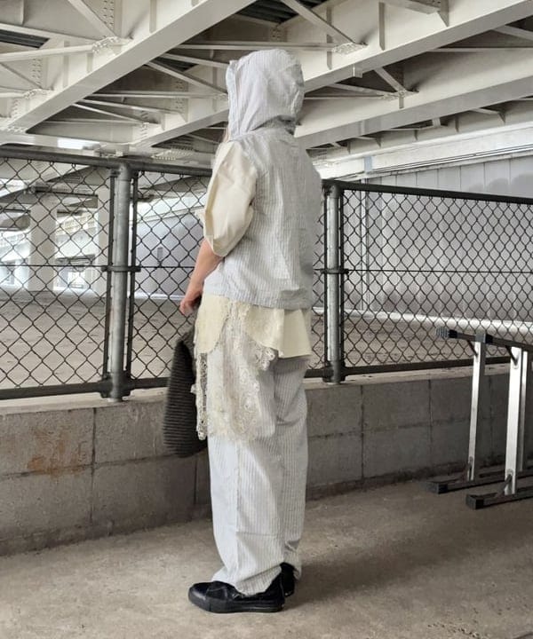 みやさかさんの「BEAMS WOMEN｜ミリタリー プルオーバー シャツ 【ワイドフィット】」を使ったコーディネート