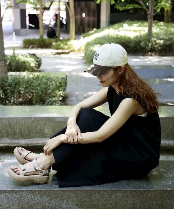 佐々木 南美さんの「BEAMS WOMEN｜【別注】FRED PERRY / ティップド ピケ ドレス」を使ったコーディネート