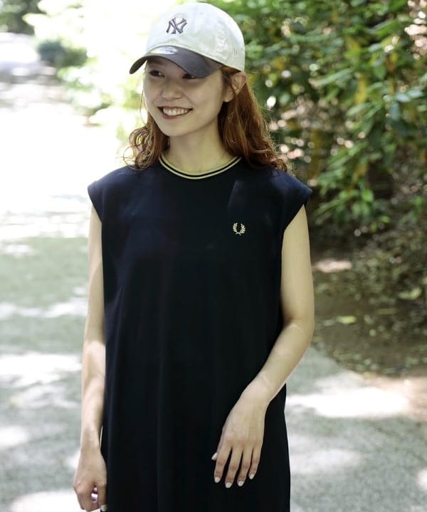 佐々木 南美さんの「BEAMS WOMEN｜【別注】FRED PERRY / ティップド ピケ ドレス」を使ったコーディネート
