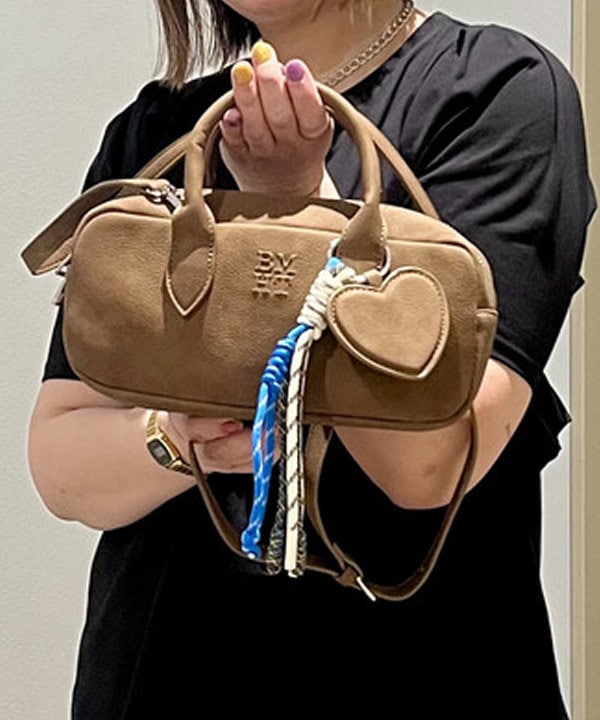 極美品 伊製 インターナショナルギャラリービームス パンチングレザー M 茶 ビームス ハート MARK IS みなとみらい（1201109） スタイリング