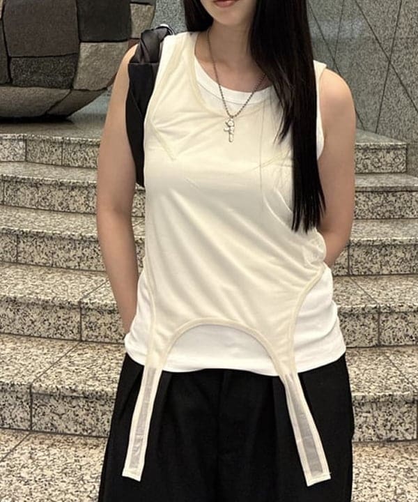 amiriさんの「BEAMS WOMEN｜【ワイドストレートフィット】ショート スラックス」を使ったコーディネート