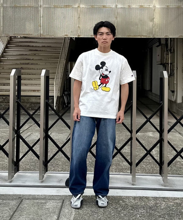あがりえ ひゅうがさんの「【別注】Champion / ミッキーマウス / Ｔシャツ」を使ったコーディネート