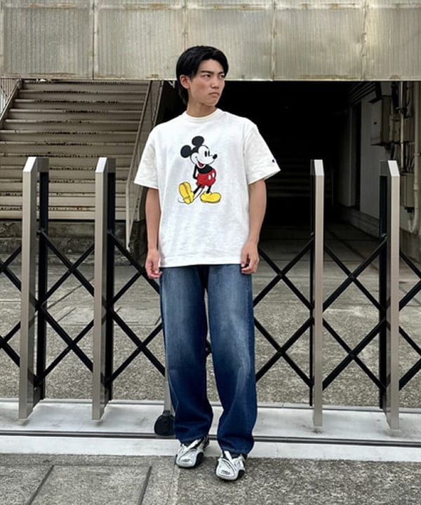 あがりえ ひゅうがさんの「【別注】Champion / ミッキーマウス / Ｔシャツ」を使ったコーディネート