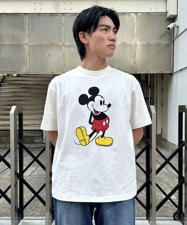 あがりえ ひゅうがさんの「【別注】Champion / ミッキーマウス / Ｔシャツ」を使ったコーディネート