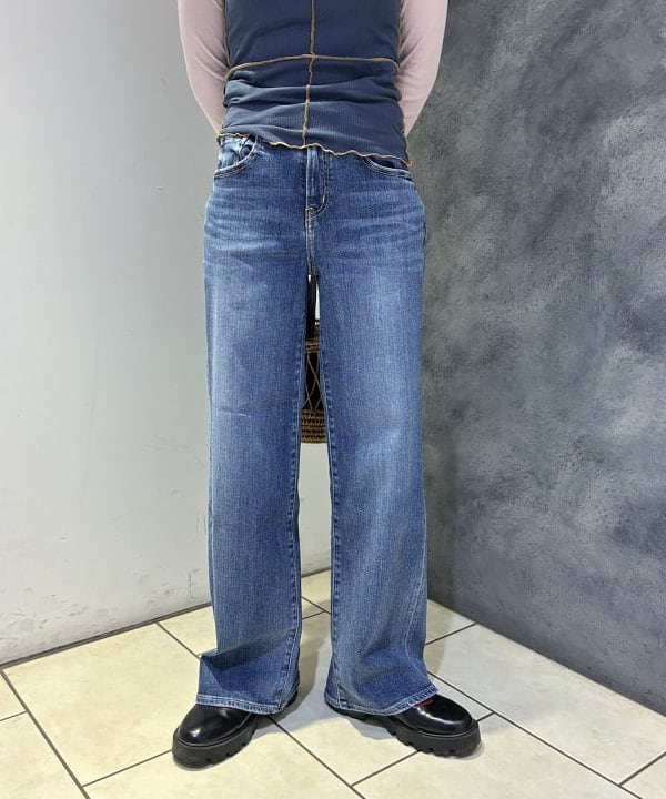 SAEさんの「BEAMS WOMEN｜RED CARD TOKYO / Anniversary Wide デニムパンツ」を使ったコーディネート