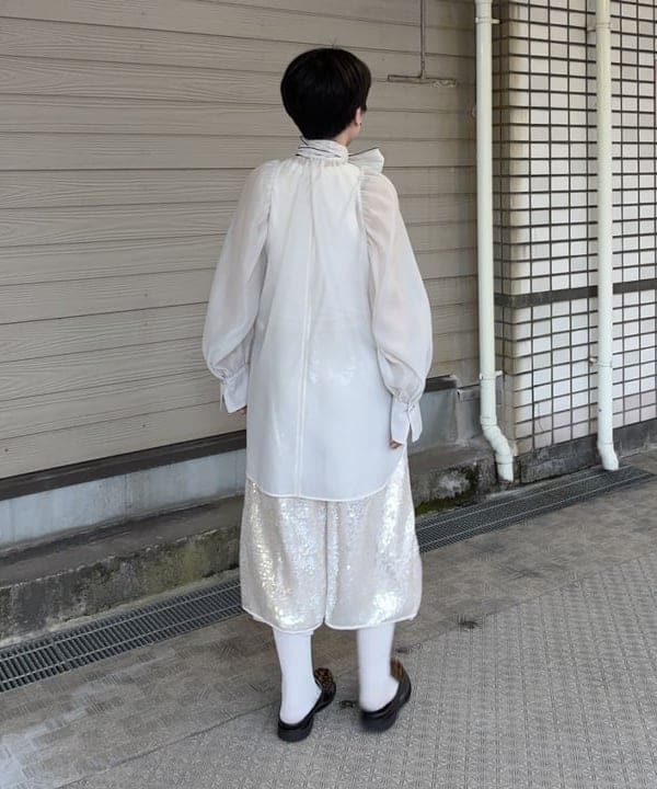 森川 夏衣さんの「BEAMS WOMEN｜オーガンジー リボンブラウス」を使ったコーディネート