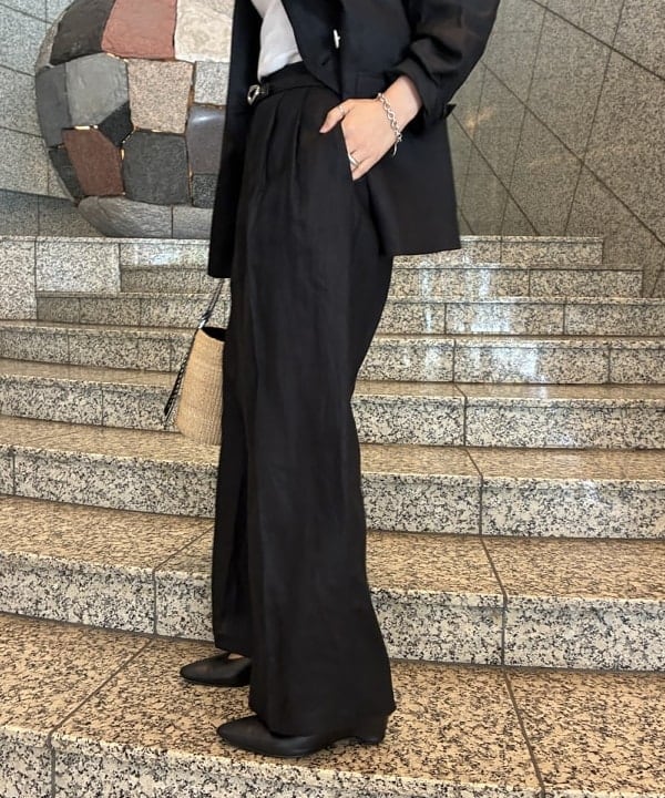 NATSUKIさんの「BEAMS WOMEN｜ダブルブレスト リネン ジャケット」を使ったコーディネート