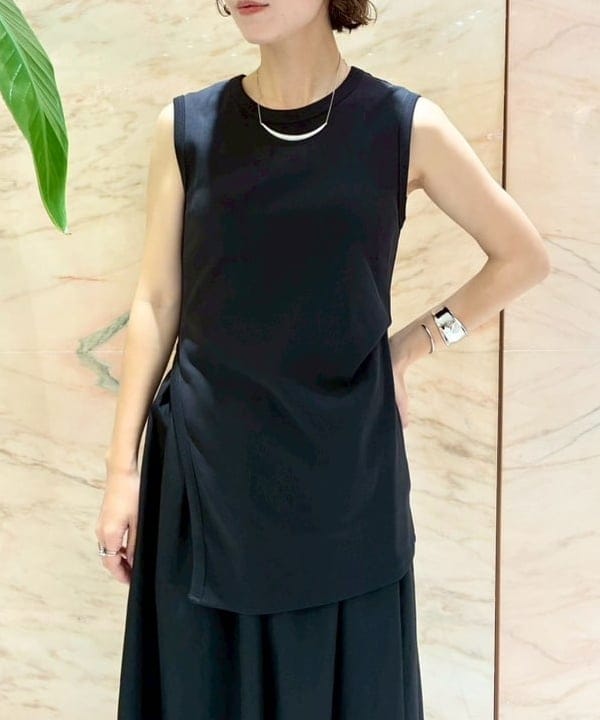 AONO SHIKAMAさんの「BEAMS WOMEN｜スリット ノースリーブ チュニック」を使ったコーディネート