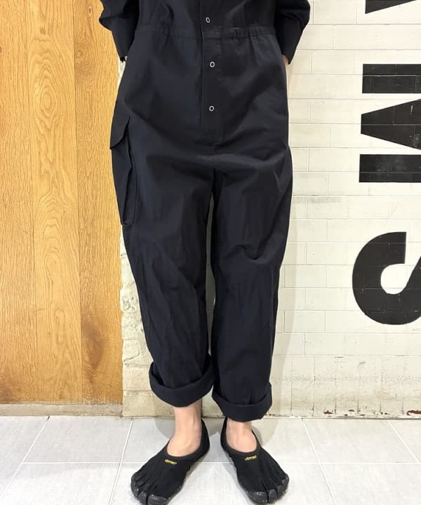マツミヤさんの「BEAMS WOMEN｜ドビー フリル ショートスリーブ シャツ」を使ったコーディネート
