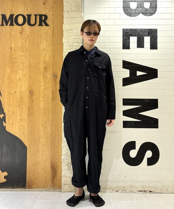 マツミヤさんの「BEAMS WOMEN｜ドビー フリル ショートスリーブ シャツ」を使ったコーディネート