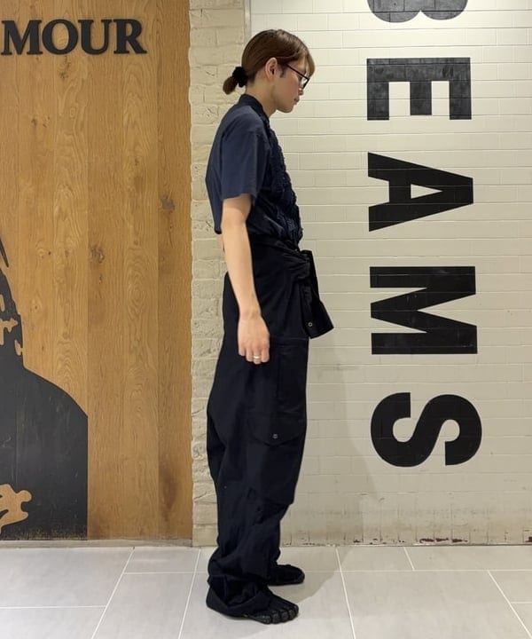 マツミヤさんの「BEAMS WOMEN｜ドビー フリル ショートスリーブ シャツ」を使ったコーディネート