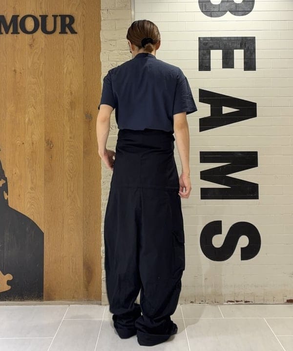 マツミヤさんの「BEAMS WOMEN｜ドビー フリル ショートスリーブ シャツ」を使ったコーディネート