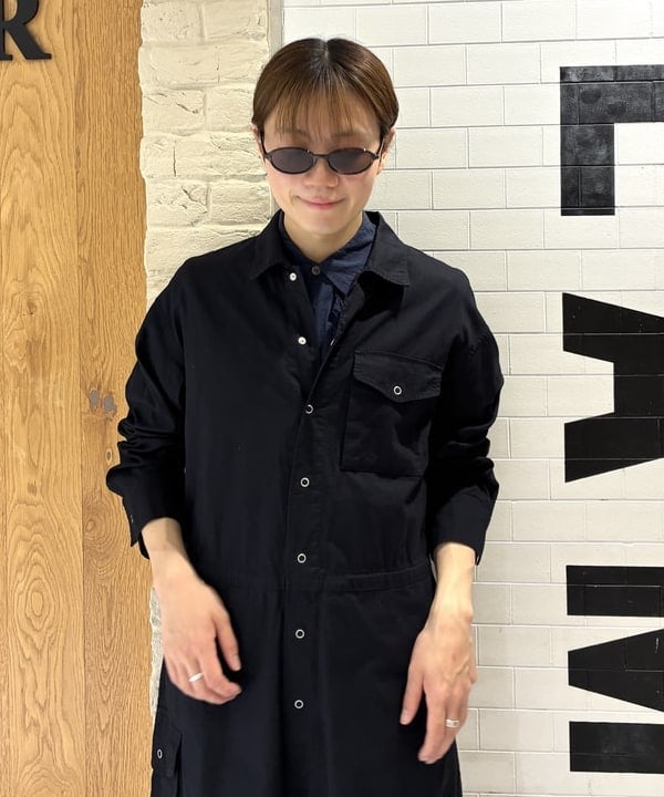 マツミヤさんの「BEAMS WOMEN｜ドビー フリル ショートスリーブ シャツ」を使ったコーディネート