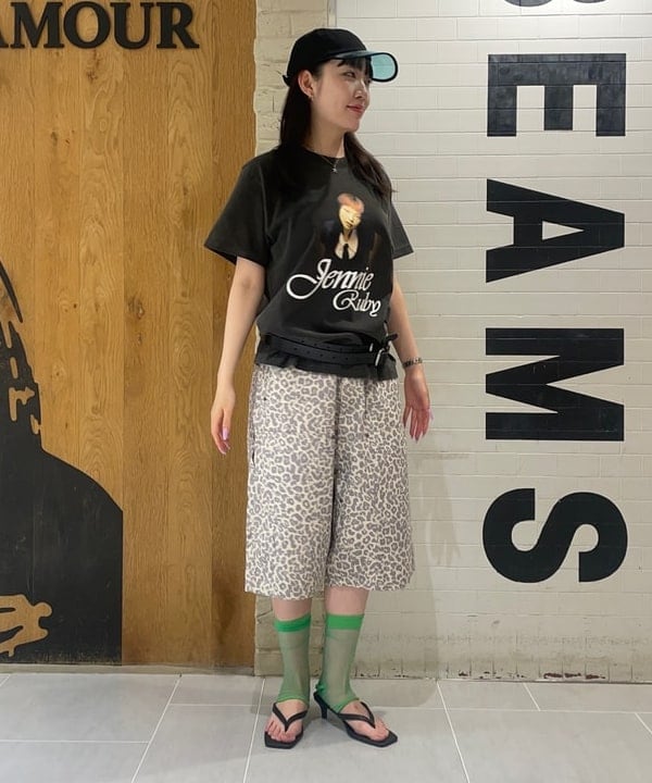 rinnaさんの「BEAMS WOMEN｜プリント ダブルニーショーツ【ワイドストレートフィット】」を使ったコーディネート
