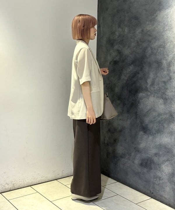 中田 優紀子さんの「BEAMS WOMEN｜シアー ハーフスリーブ ジャケット」を使ったコーディネート