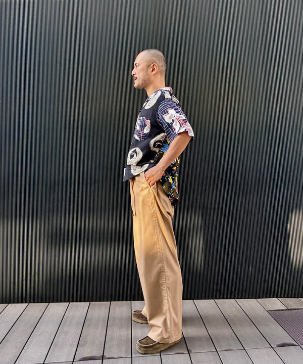 Tsutomu Nagafujiさんの「BEAMS WOMEN｜BEAMS｜【別注】SUN SURF / クレイジー アロハシャツ 26SS」を使ったコーディネート