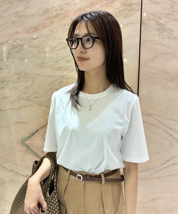 茂野 真楓さんの「BEAMS WOMEN｜スムース ハーフスリーブ Tシャツ」を使ったコーディネート