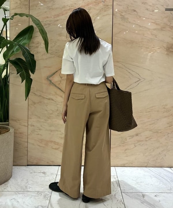 茂野 真楓さんの「BEAMS WOMEN｜スムース ハーフスリーブ Tシャツ」を使ったコーディネート