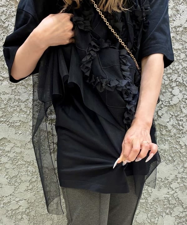 遠藤 かなたさんの「BEAMS WOMEN｜ストレッチ カプリ パンツ」を使ったコーディネート