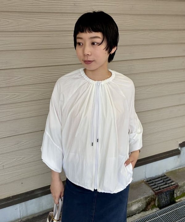 イナダさんの「BEAMS WOMEN｜AK+1 / エアリー ナイロン ブルゾン」を使ったコーディネート