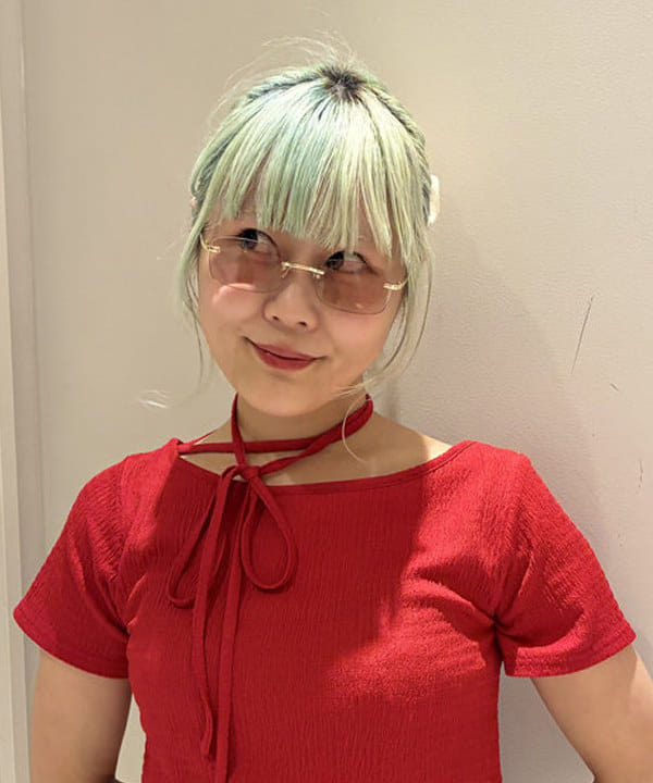 はっとりさんの「BEAMS WOMEN｜ネックリボン ボートネック Tシャツ」を使ったコーディネート