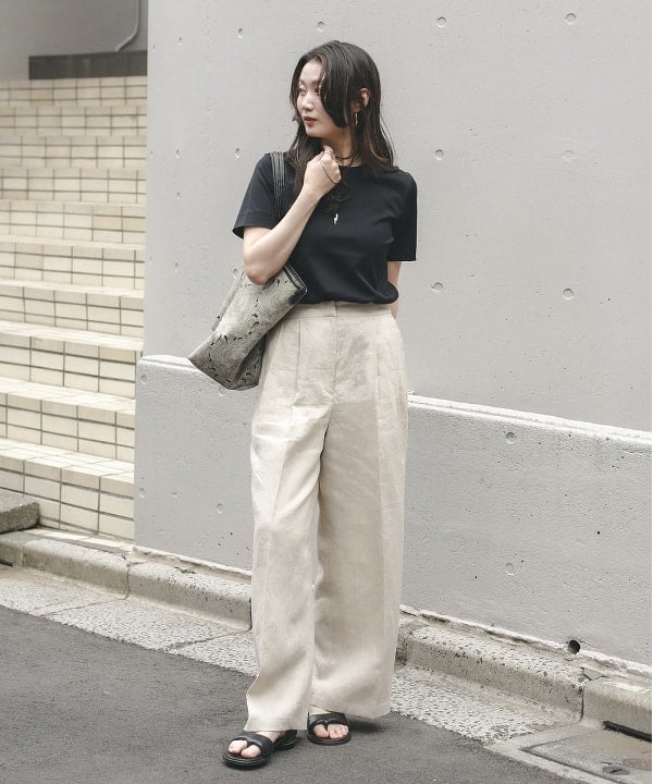 隈元 楓さんの「BEAMS WOMEN｜AK+1 / 天竺 Tシャツ」を使ったコーディネート